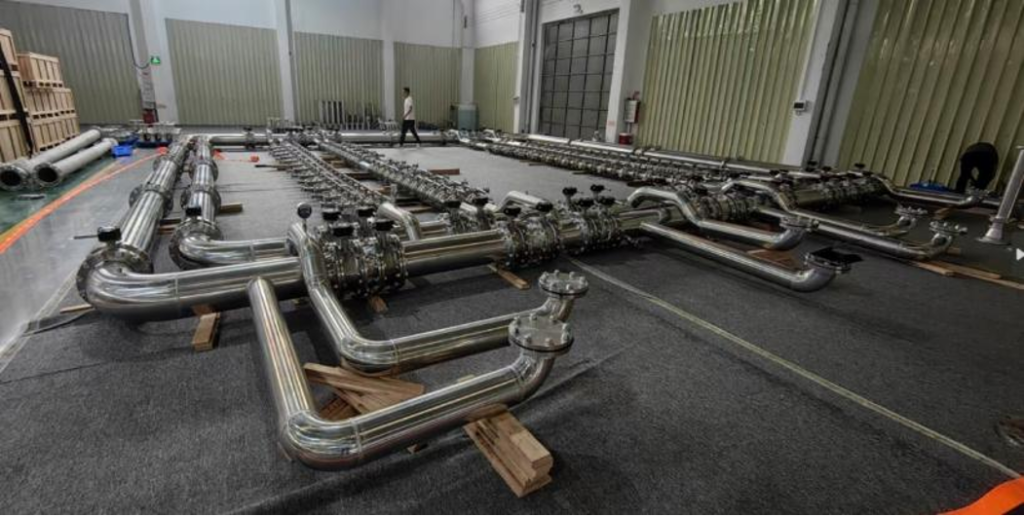 In the era of AI data centers, Diligateups has launched a brand-new liquid cooling solution—the CoolNova series of cold plate-based full-stack liquid cooling solutions. 液冷方案 7